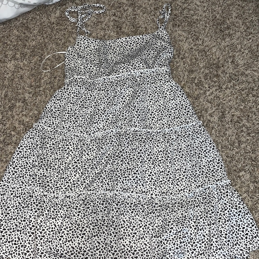 Leopard print white and black dress. Size: S